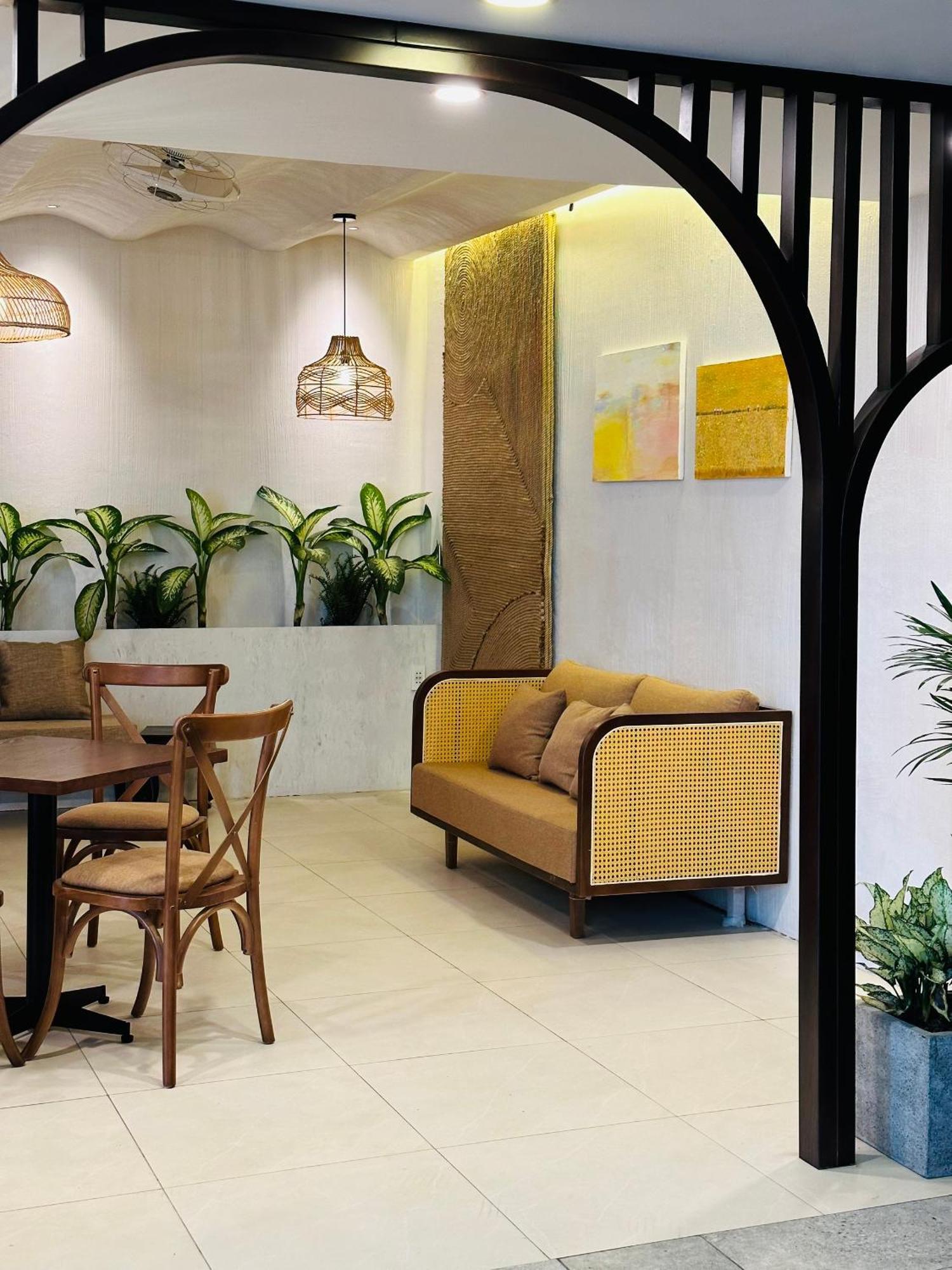 Phuong Nam Hotel An Giang Long Xuyên Esterno foto
